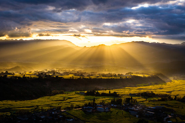 騰沖界頭鎮(zhèn)大園子油菜花 騰沖界頭鎮(zhèn)大園子油菜花