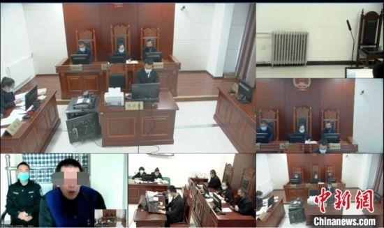  圖為李某莫以危險(xiǎn)方法危害公共安全罪一案庭審直播現(xiàn)場(chǎng)。 截圖 　　