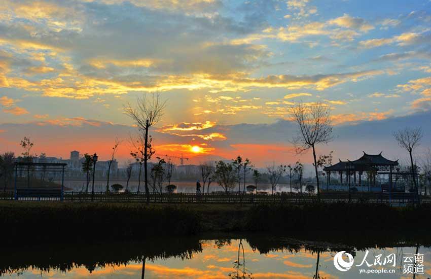 美麗昌寧掠影:冬季日出醉田園