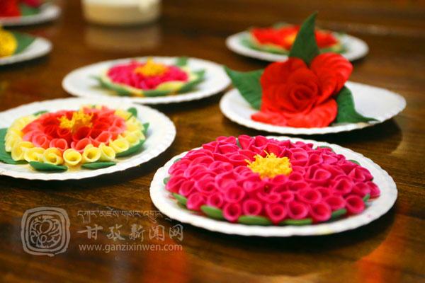 藏族特色新年習俗 藏族新年活動 藏族特色新年習俗 藏族新年活動