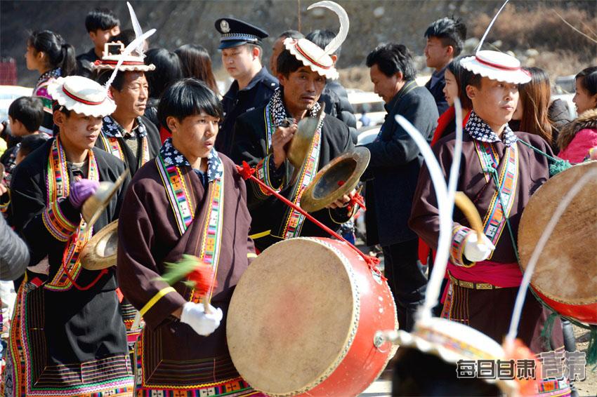 1487662758891458.jpg 00300039997_c6d54924.jpg