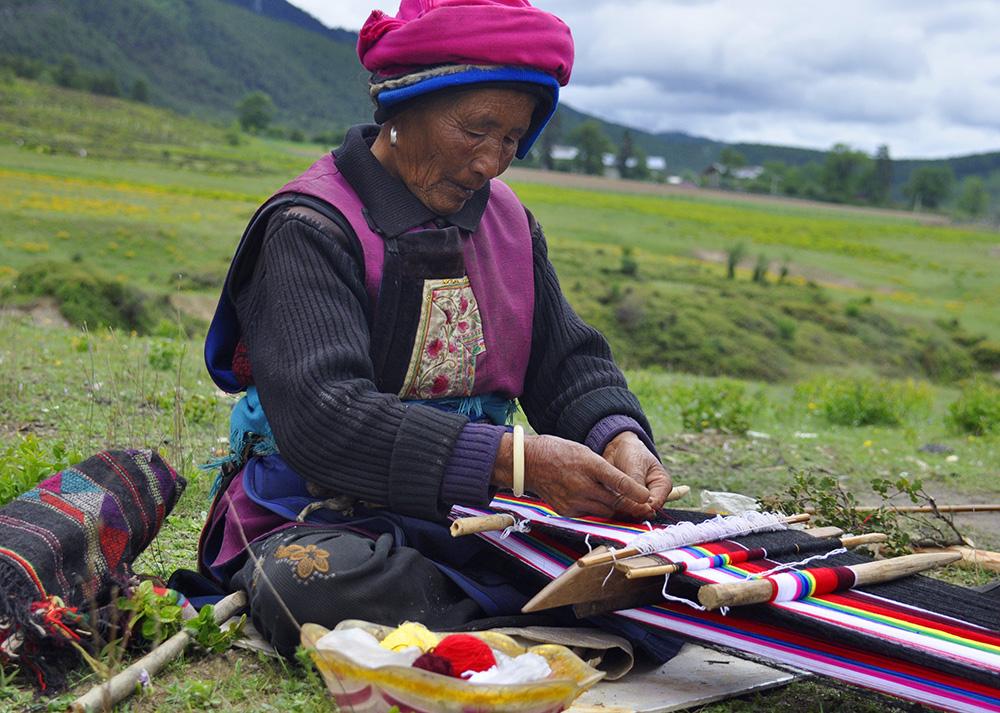 紡織藏毯。張國華 攝_DSC4603_.jpg